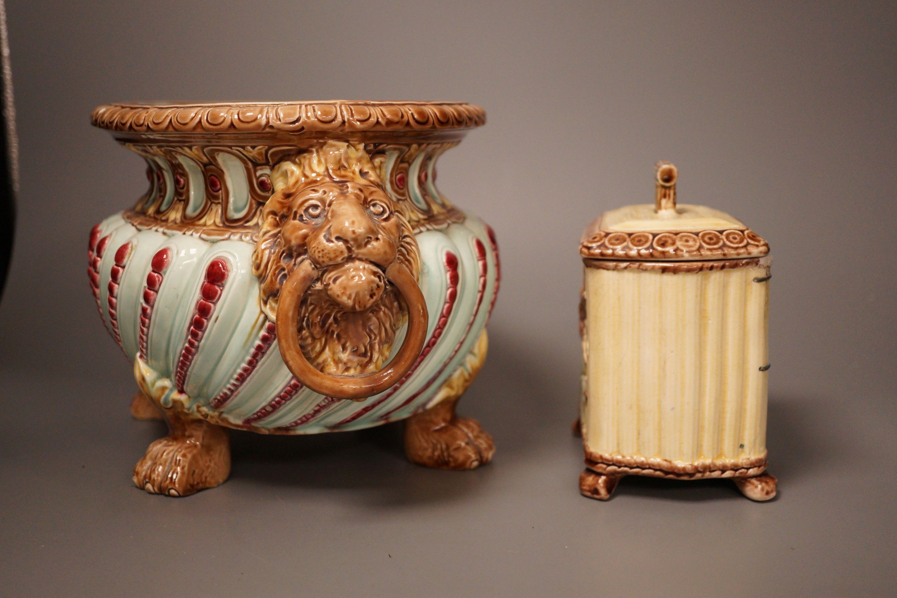 A Continental majolica tureen and a tea caddy, largest 32cm